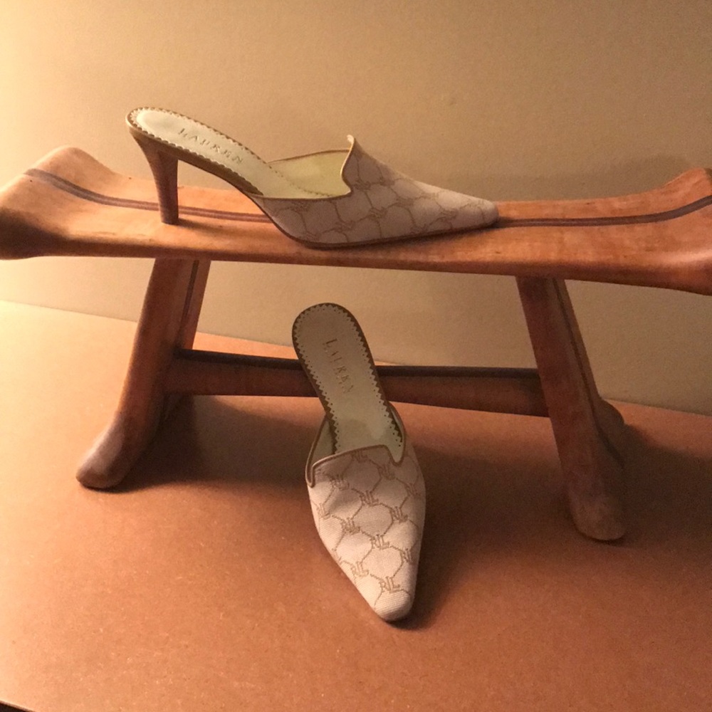 Ralph Lauren size 7